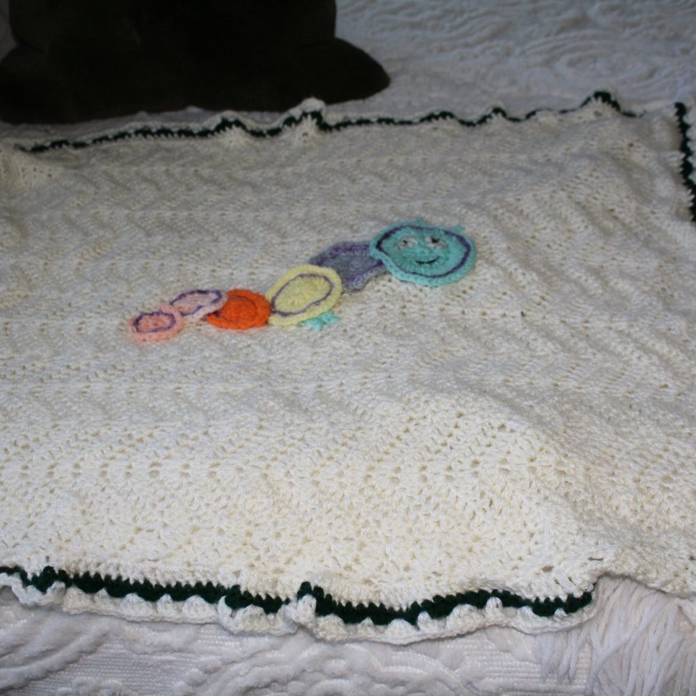 ADORABLE HANDMADE CATERPILLAR BABY BLANKET